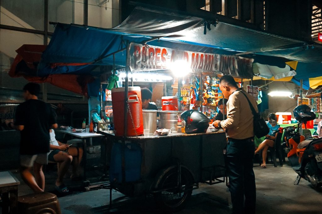 A stall of Filipino pares. The place of standing up while enjoying your food.